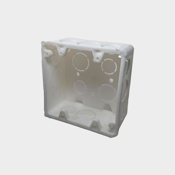 Imagen de CAJETIN CUADRADO PLAST 1/2X3/4