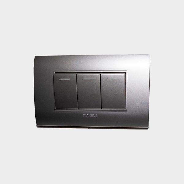 Imagen de INTERRUPTOR TRIPLE PLATEADO